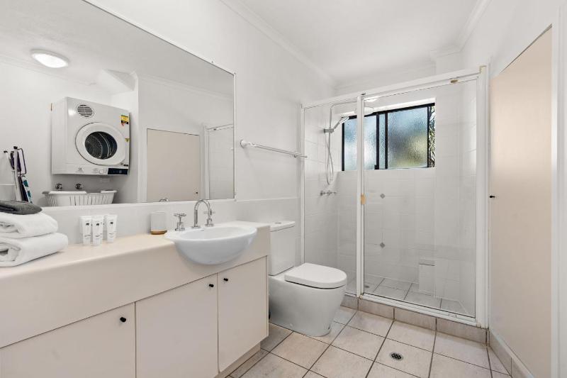 4 Domani Large Townhouse with Ocean Views - image 14