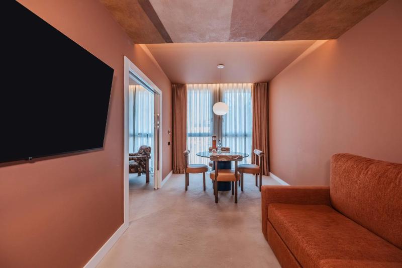 Cenica Porto Hotel Curio Collection by Hilton - image 12