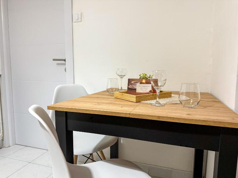 Crossroads Nest Spa - image 4