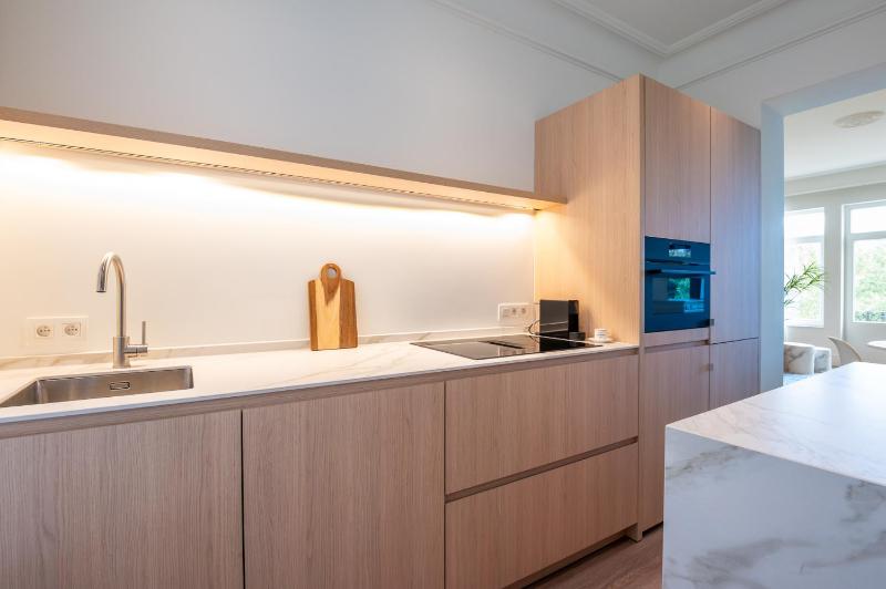 Design Duplex - Park Views - Heart of Ostend - image 12