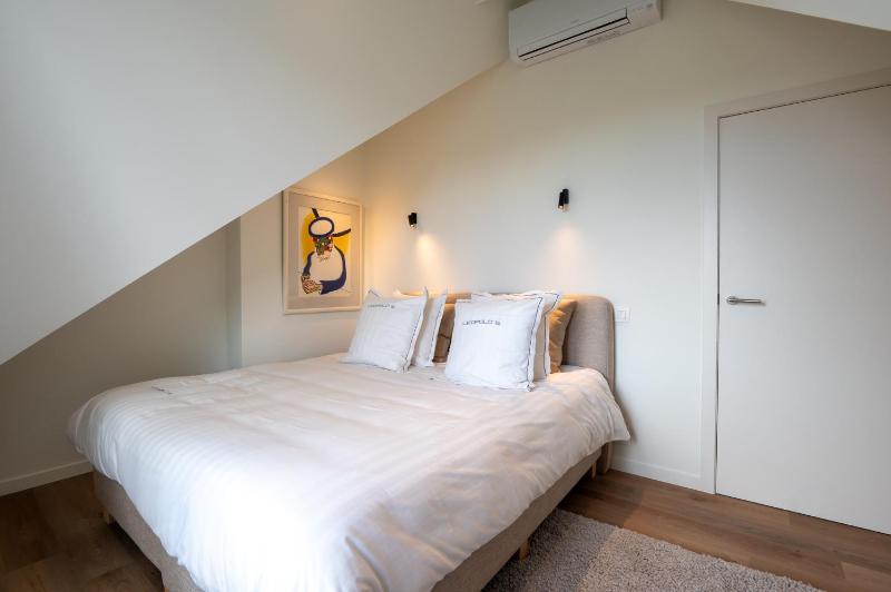 Design Duplex - Park Views - Heart of Ostend - image 7