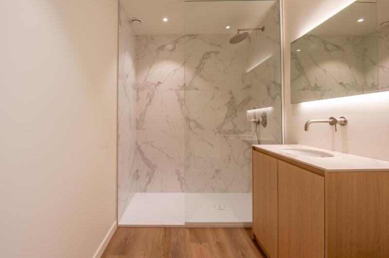 Design Duplex - Park Views - Heart of Ostend - image 3
