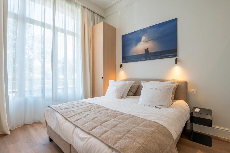 Luxurious Duplex - Park View - Walk to Beach - image 2