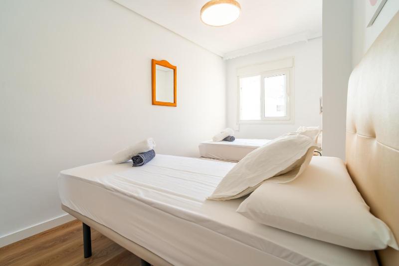 Cubo's Suite Sol Fuengirola Apartment - image 2