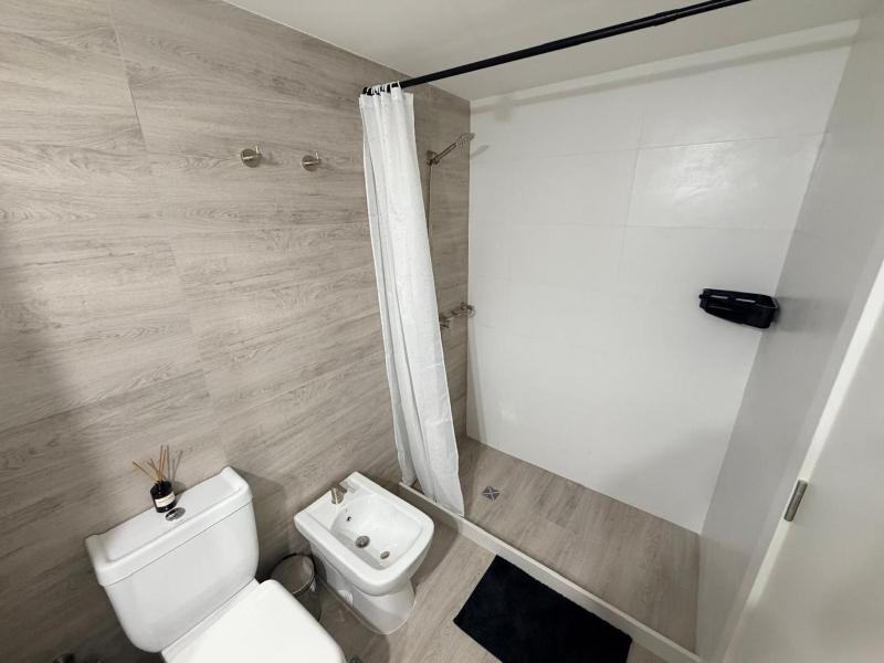 Suite amoblada con cowork piscina y gimnasio en Cordon Montevideo - image 15