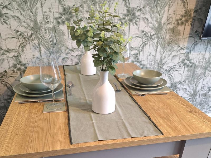 Old Coach House Apartment - image 14