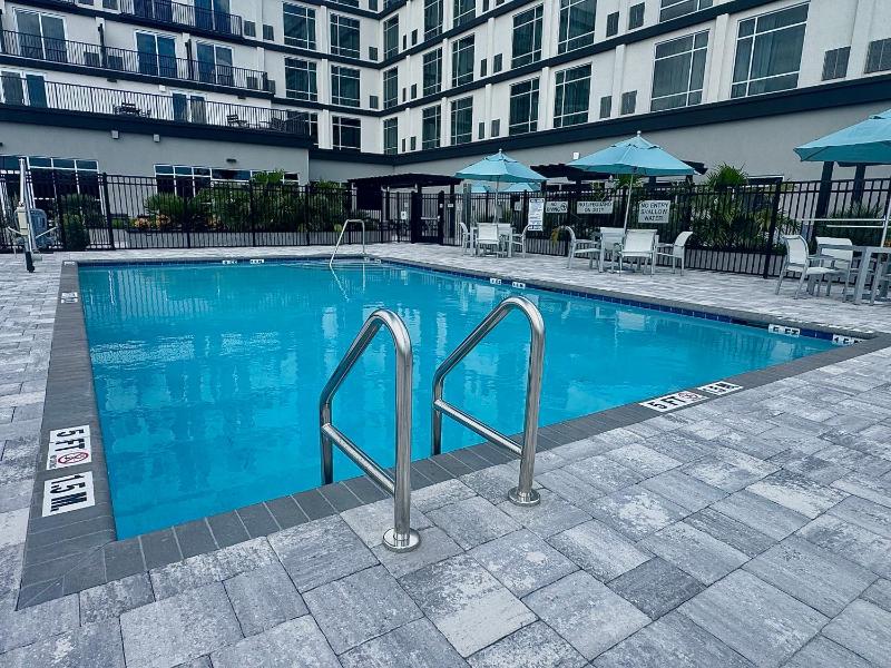 Cambria Hotel Jacksonville - image 10