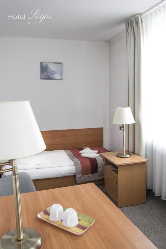 Hotel Logos - image 34