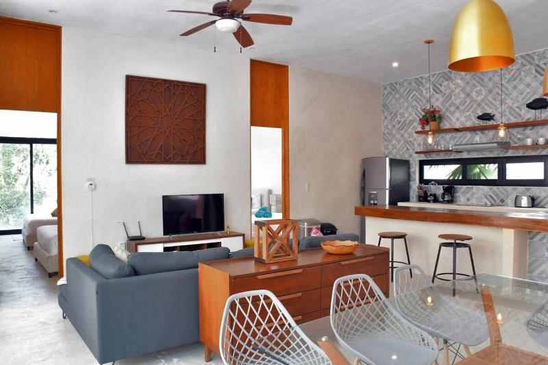 Beauty Designed 4 Queen Apt in Tulum w Amenities - image 16