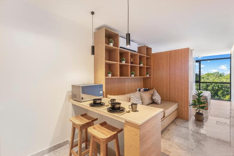 Premium Studio Luxury Amenities rooftop pool - image 16