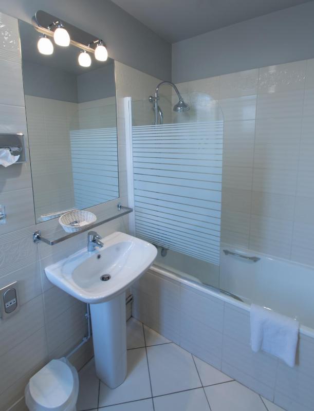 Standard Double Room image 1