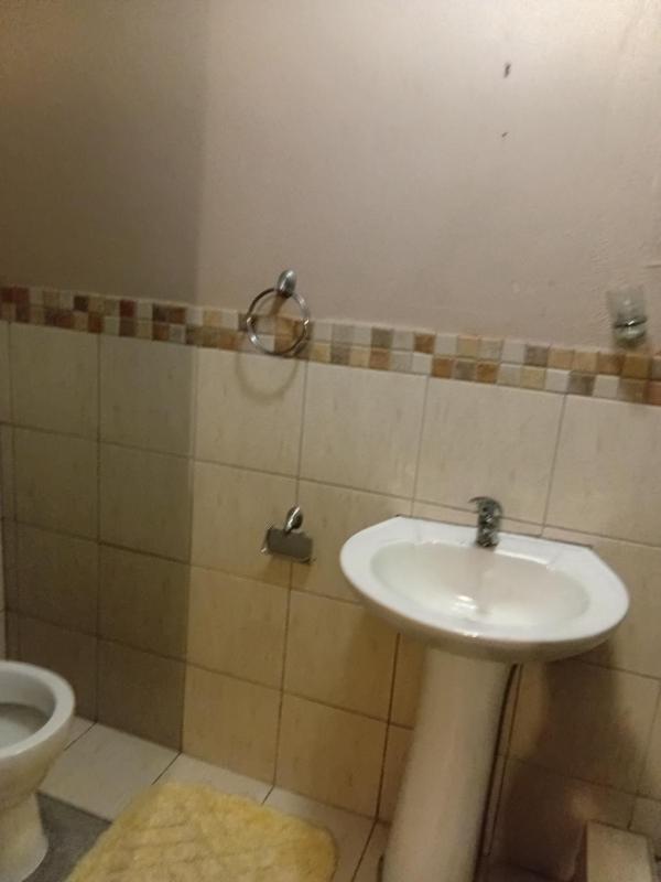 New Rand Hotel - image 4