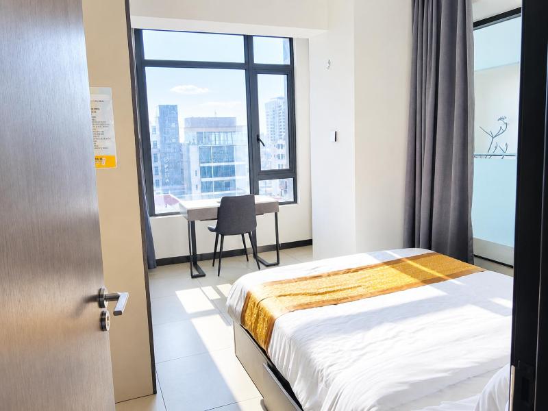 Grand Central Diamond Suites - image 16