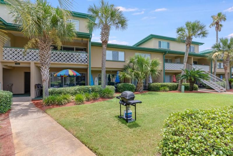 102D - 2BR / 2 Bath at Seaspray Condos on Okaloosa Island Fort Walton Beach Fl - image 50