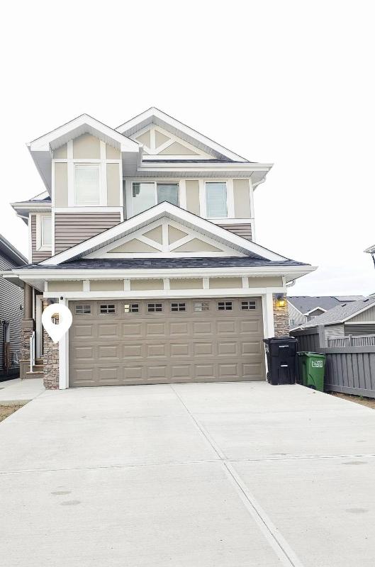 SwitHome Glen Near Yeg Airport 5 beds 25 baths - image 40