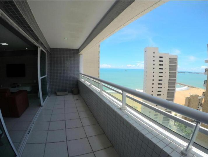 Flat luxo na beira mar com vista - image 7