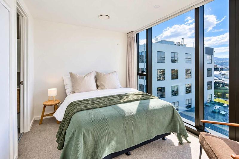 Central Te Aro 2BR with Balcony & Indoor Pool - image 15