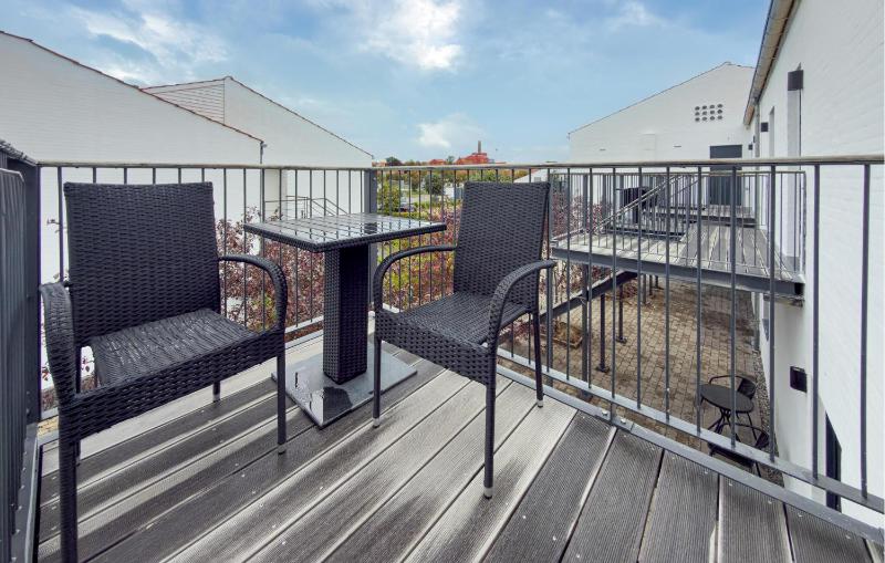 1 Bedroom Gorgeous Apartment In Ebeltoft - image 5