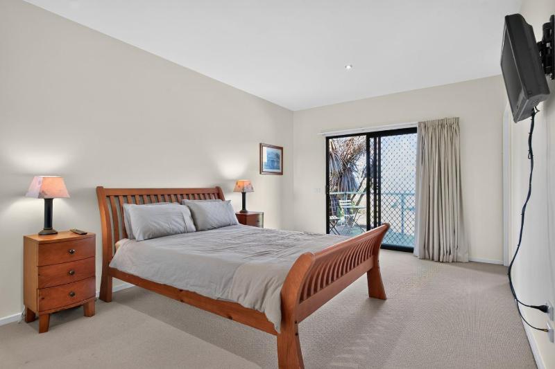 Getaway on Church Phillip Island Cowes - image 7