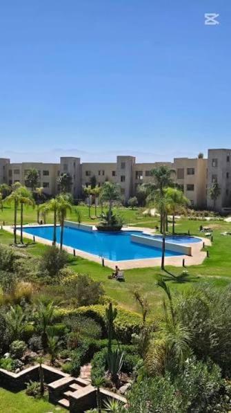 Jubaea Comfortable 2 Bedroom Apartment With Pool - image 12