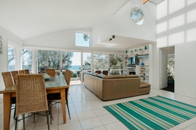 Mana Magic by Book Jervis Bay - Beach Access on your Doorstep! - image 15
