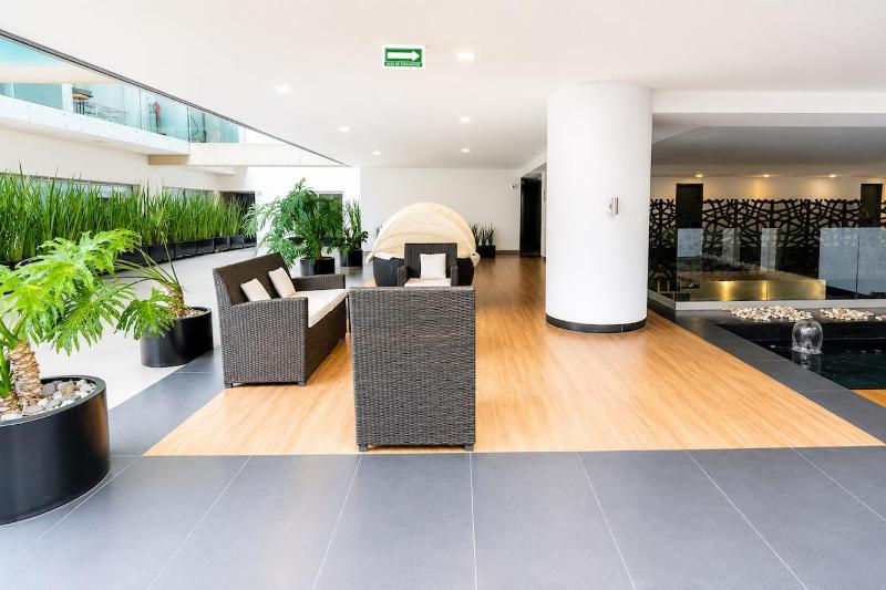 Condesa Loft w Balcony Fast WiFi Jacuzzi - image 33