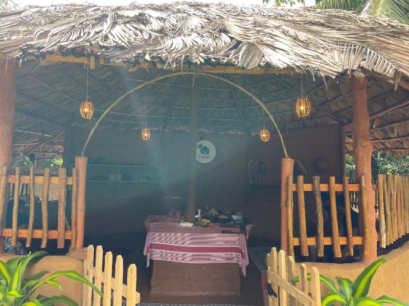 Ellakanda Canopy Kitchen - image 1