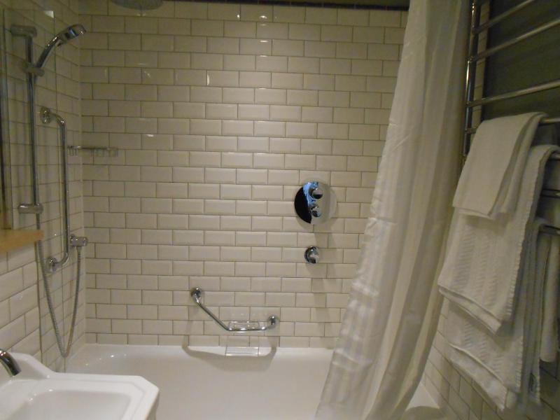 Double Room image 2