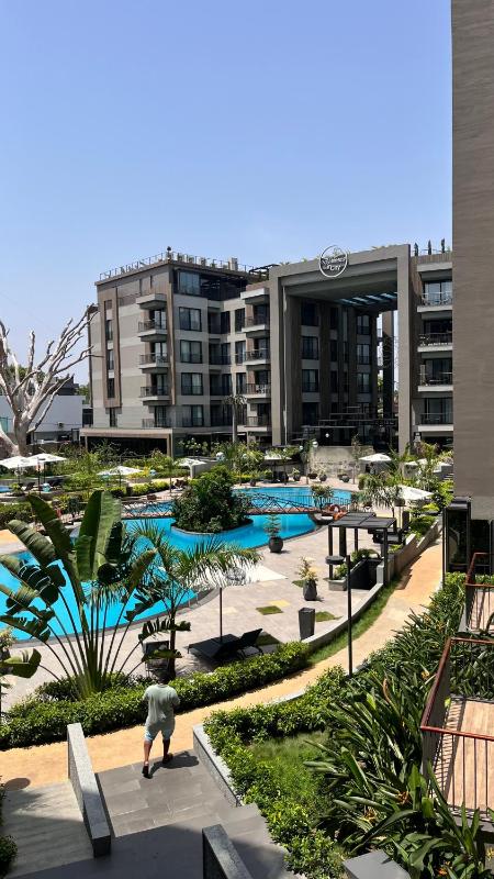 Modern Luxury Apartment The Diamond In The City - image 2