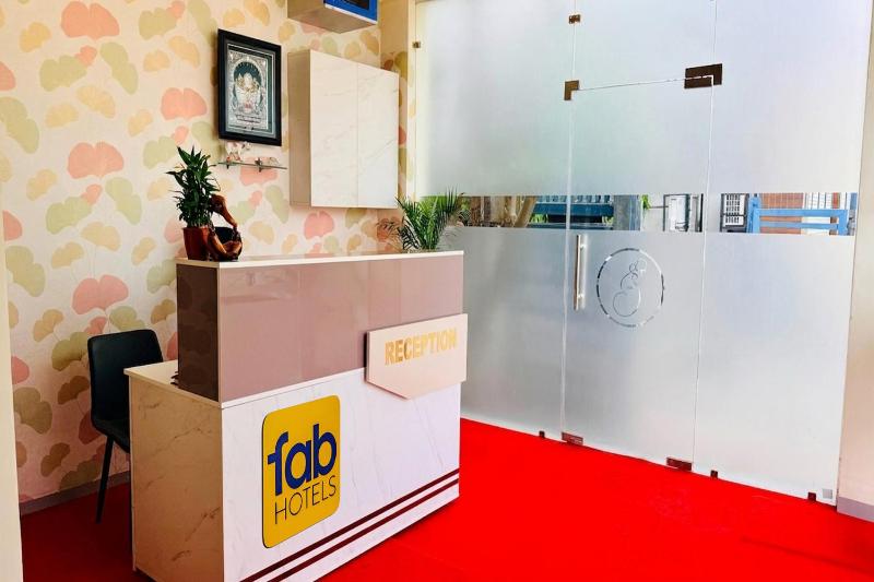 FabHotel Shree Inn - image 1