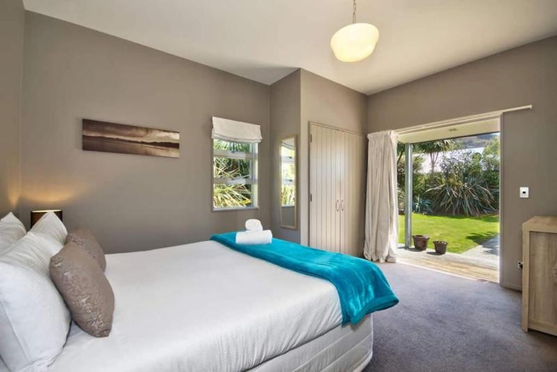 QT Chalet with spa pool - image 2