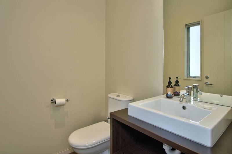 QT Chalet with spa pool - image 30