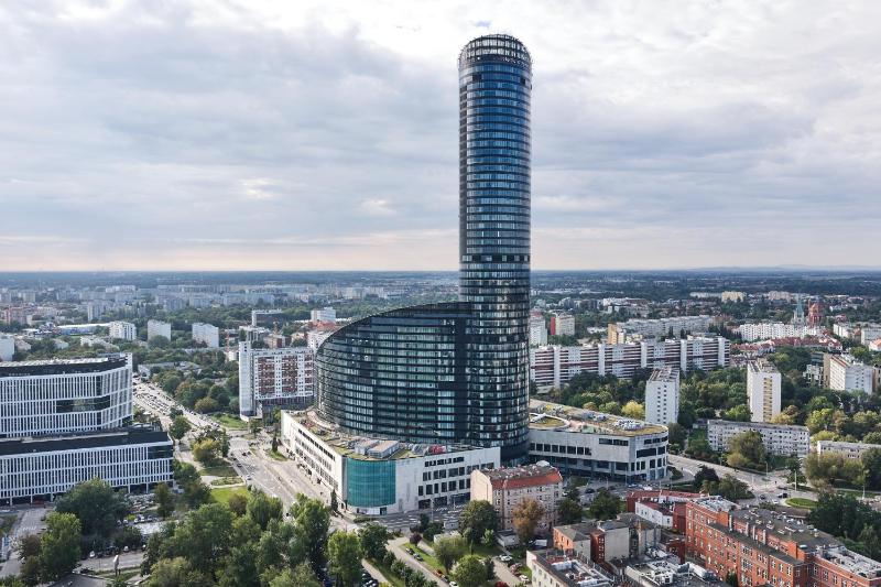 Prize by Radisson Wroclaw Sky Tower - image 1
