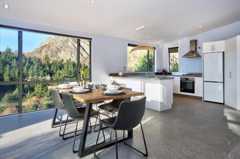 Modern Villa close to Coronet ski field - image 25