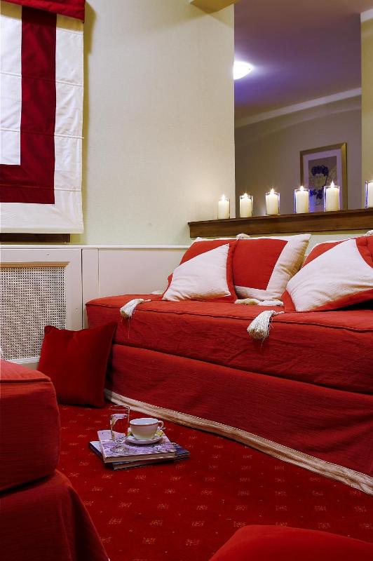 Grand Suite image 3