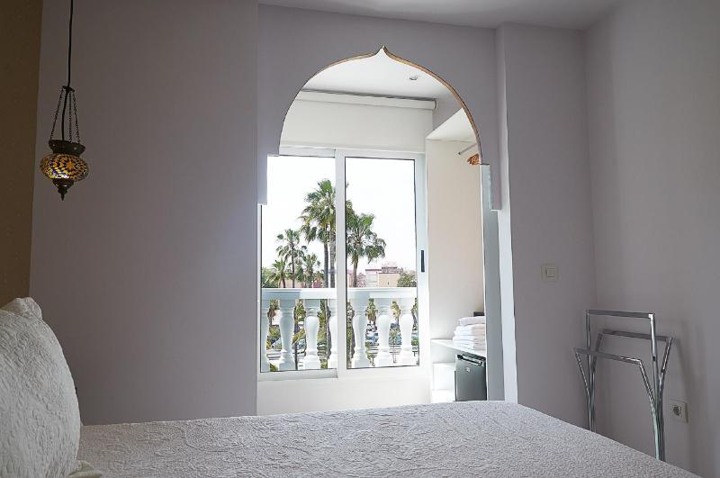 Superior Double Room with City View image 3