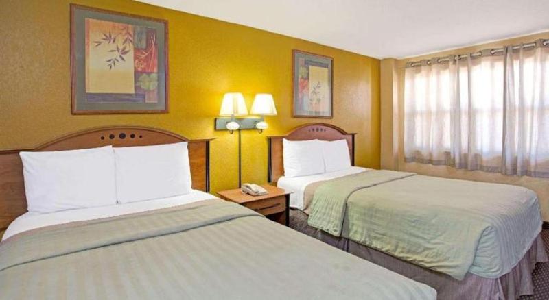 Travelodge by Wyndham Fort Lauderdale - image 13