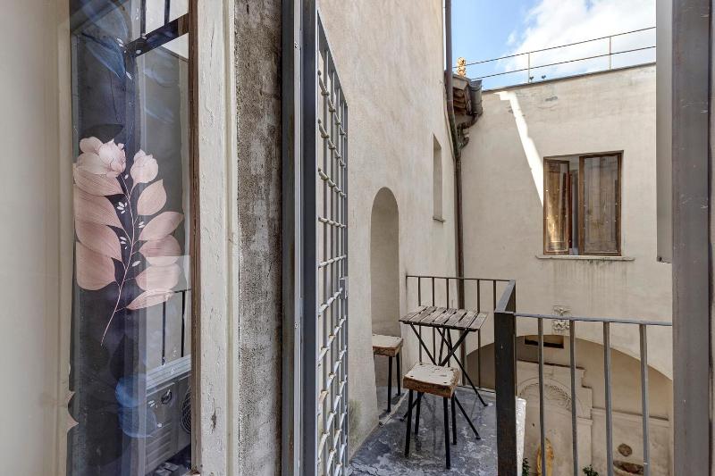 Little House In Trastevere - image 13