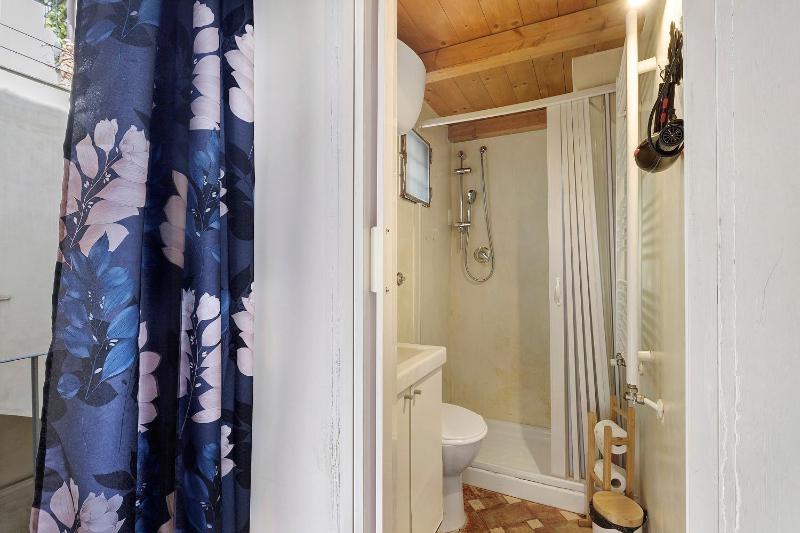 Little House In Trastevere - image 4
