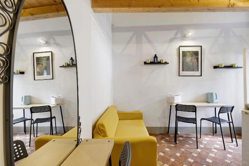 Little House In Trastevere - image 15