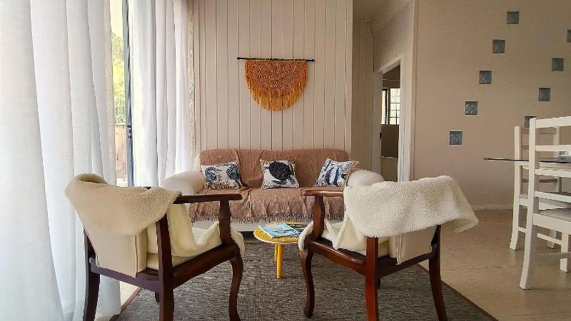 House 400 meters from the beach a retreat between the sea and the mountains. - image 1