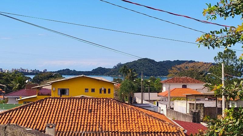 House 400 meters from the beach a retreat between the sea and the mountains. - image 22