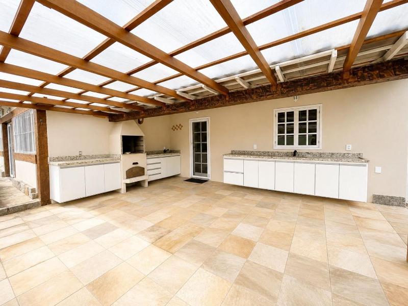 Spacious house with 7 bedrooms 400m from the beach | Pool barbecue area and sports field BZ54 - image 29