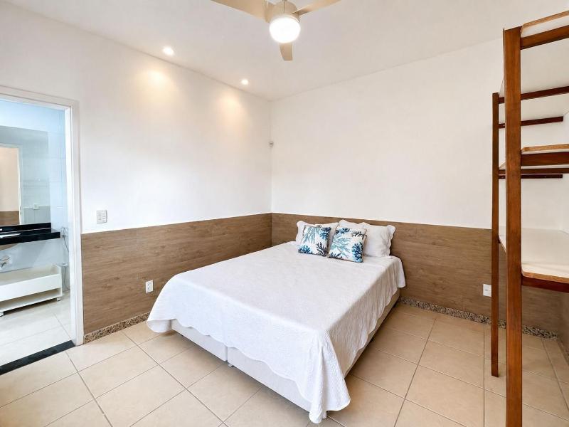 Spacious house with 7 bedrooms 400m from the beach | Pool barbecue area and sports field BZ54 - image 30