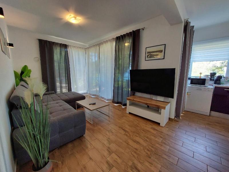 Apartment Prejac by the beach - image 4
