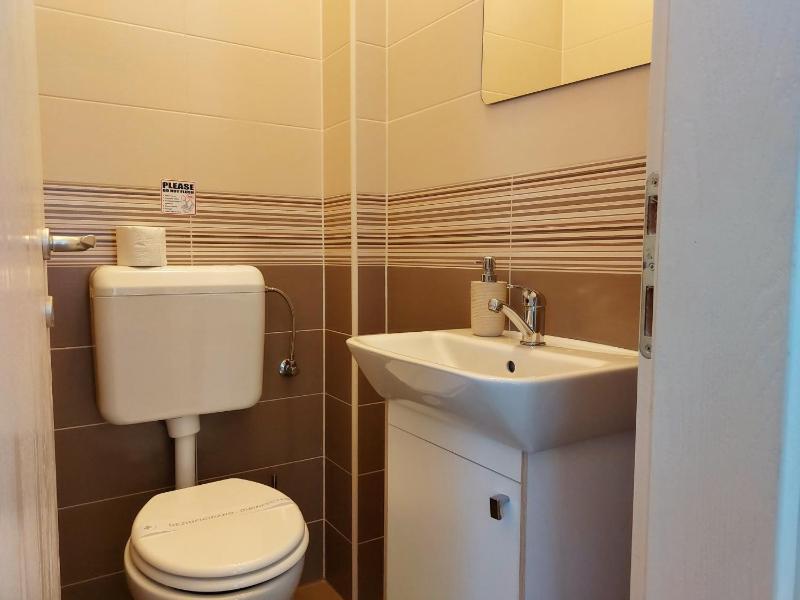 Apartment Prejac by the beach - image 15
