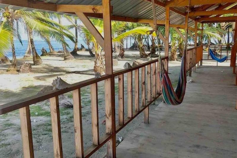 Cabins over the sea of Guna Yala Yansailadub - image 10