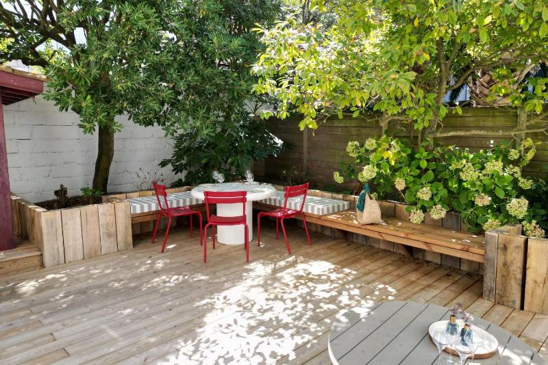 COCOON KEYWEEK Holiday House with lovely patio in Biarritz city center - image 3