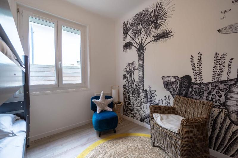 COCOON KEYWEEK Holiday House with lovely patio in Biarritz city center - image 5