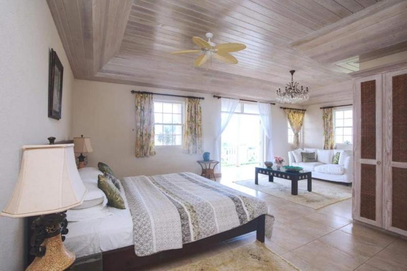 Beautiful 6 Bedroom Villa - Amazing Sea Views - image 12